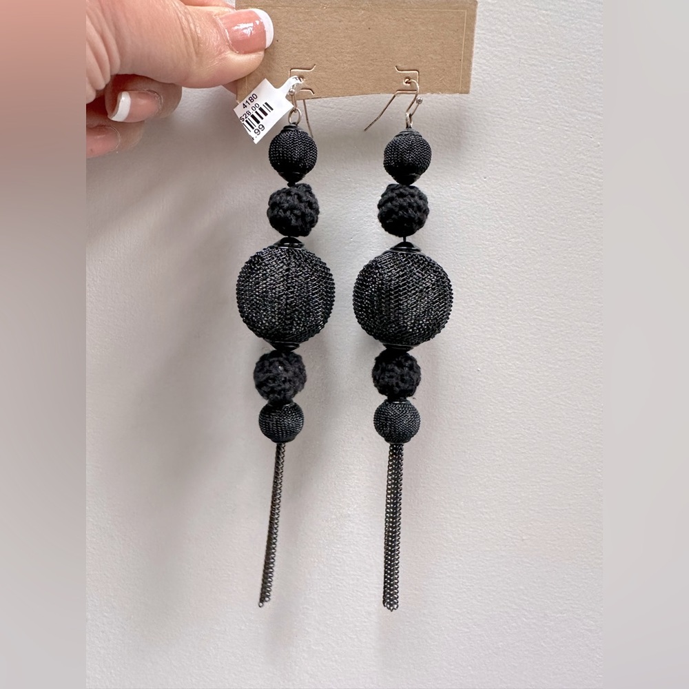 Brand new beautiful black earrings